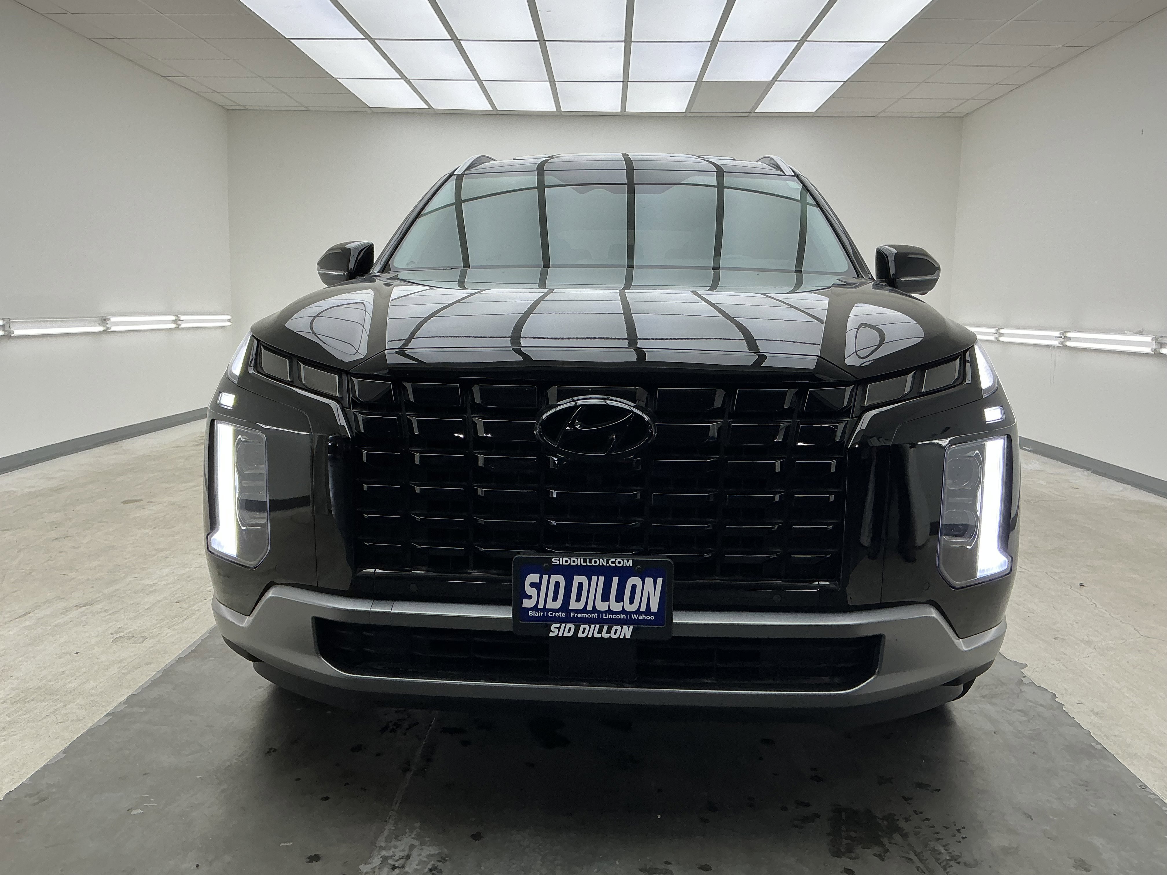 Certified Used 2023 Abyss Black Pearl Hyundai SEL image 2