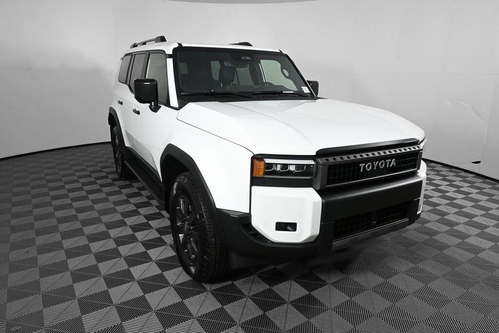Used 2027 Ice Cap Toyota BASE image 23