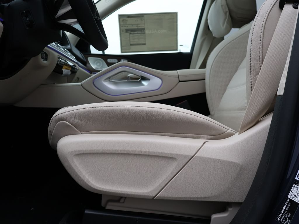 New 2026 Twilight Blue Metallic Mercedes-Benz GLS 450 image 40