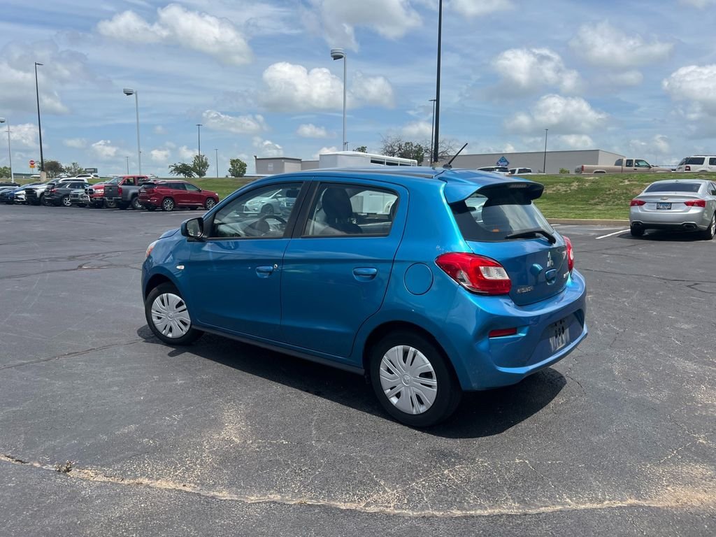 Used 2019 Sapphire Blue Metallic Mitsubishi  image 4