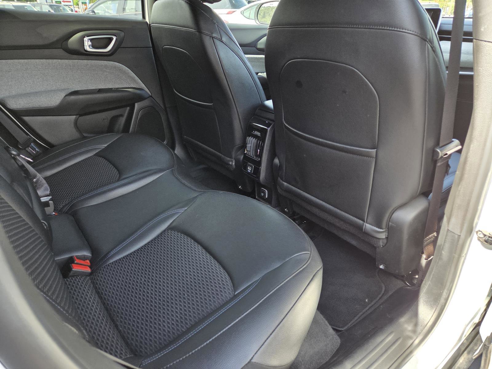 2025 Jeep Compass Latitude - Photo 19