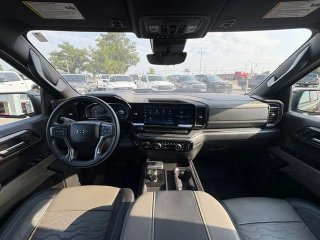 Used 2023 Brown Chevrolet ZR2 image 22