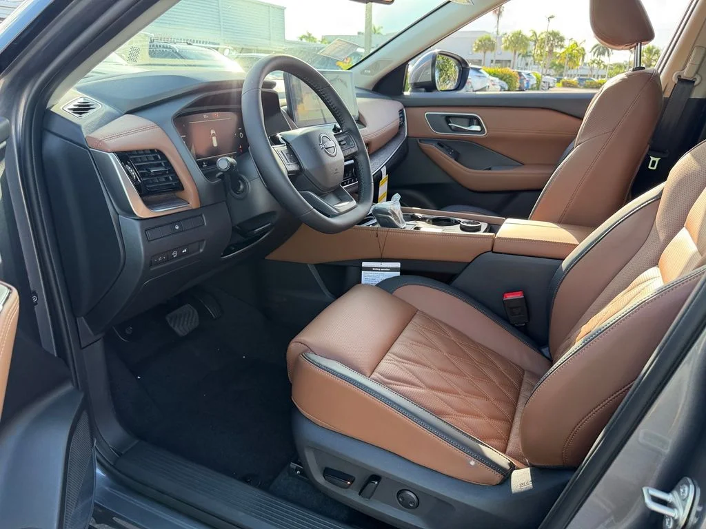 New 2026 Gray Nissan Platinum image 11