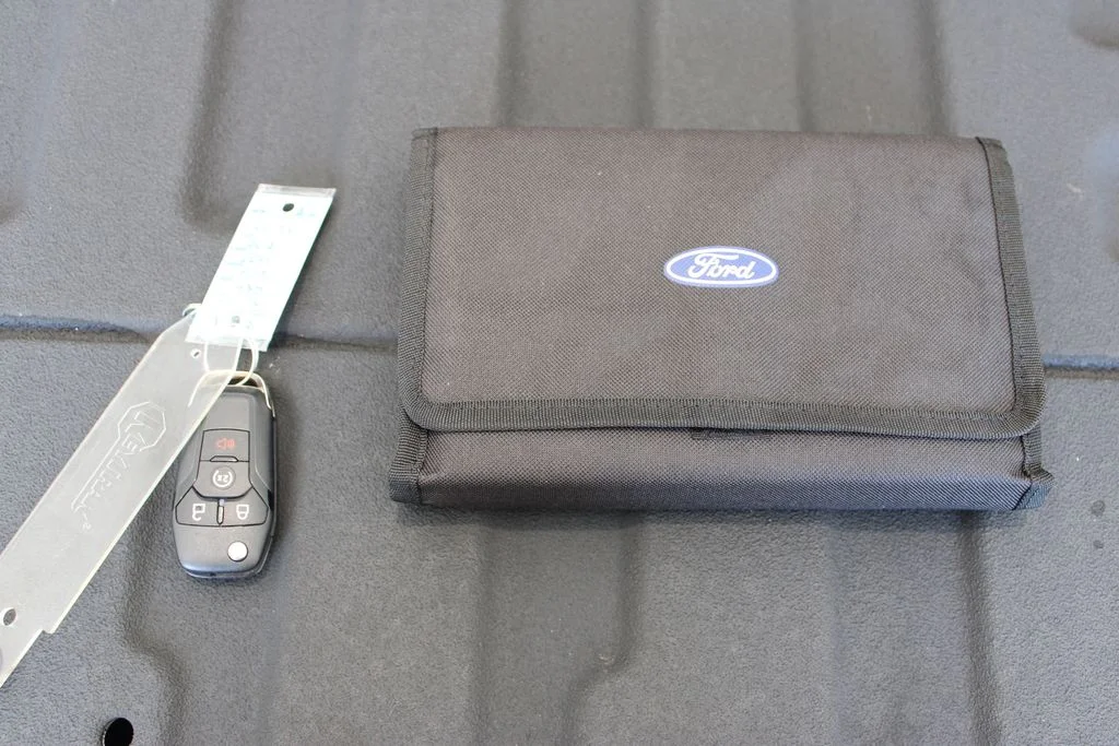 Used 2018 Ingot Silver Ford XLT image 32