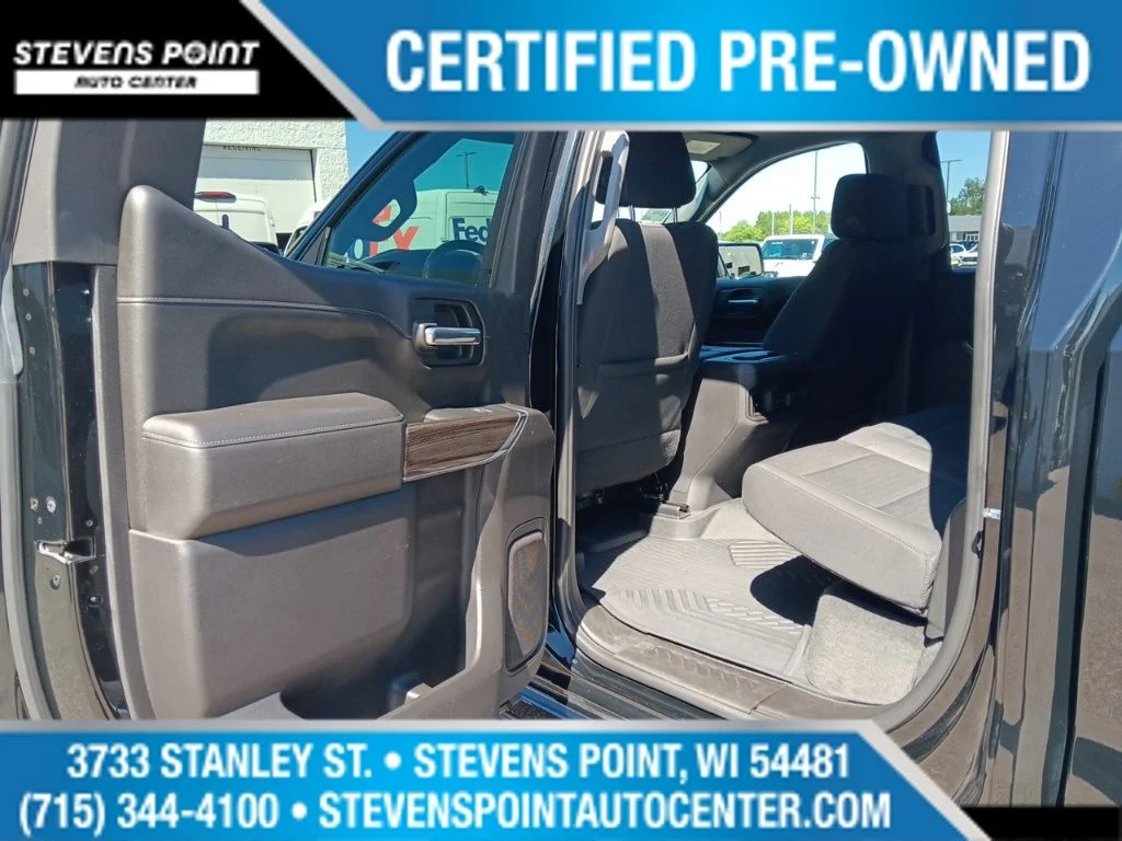 Used 2021 Black Chevrolet RST image 30
