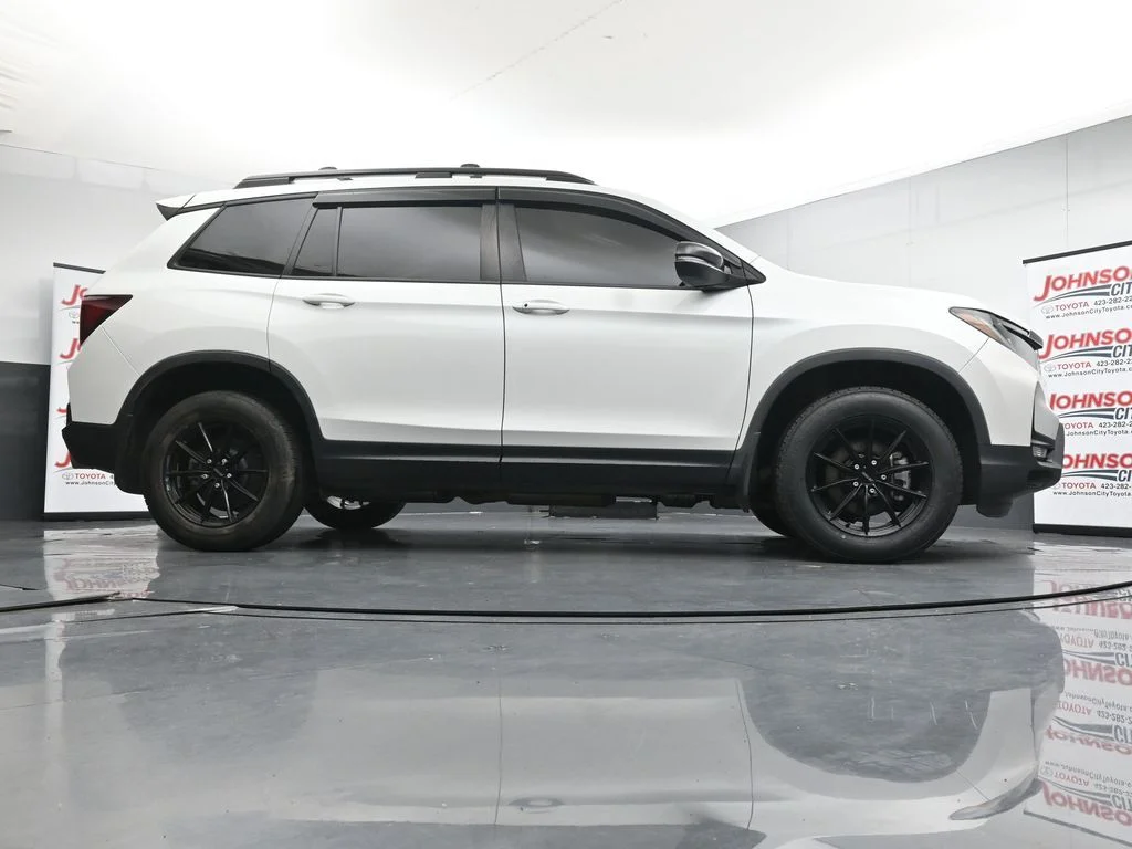 Used 2022 White Honda TrailSport image 39