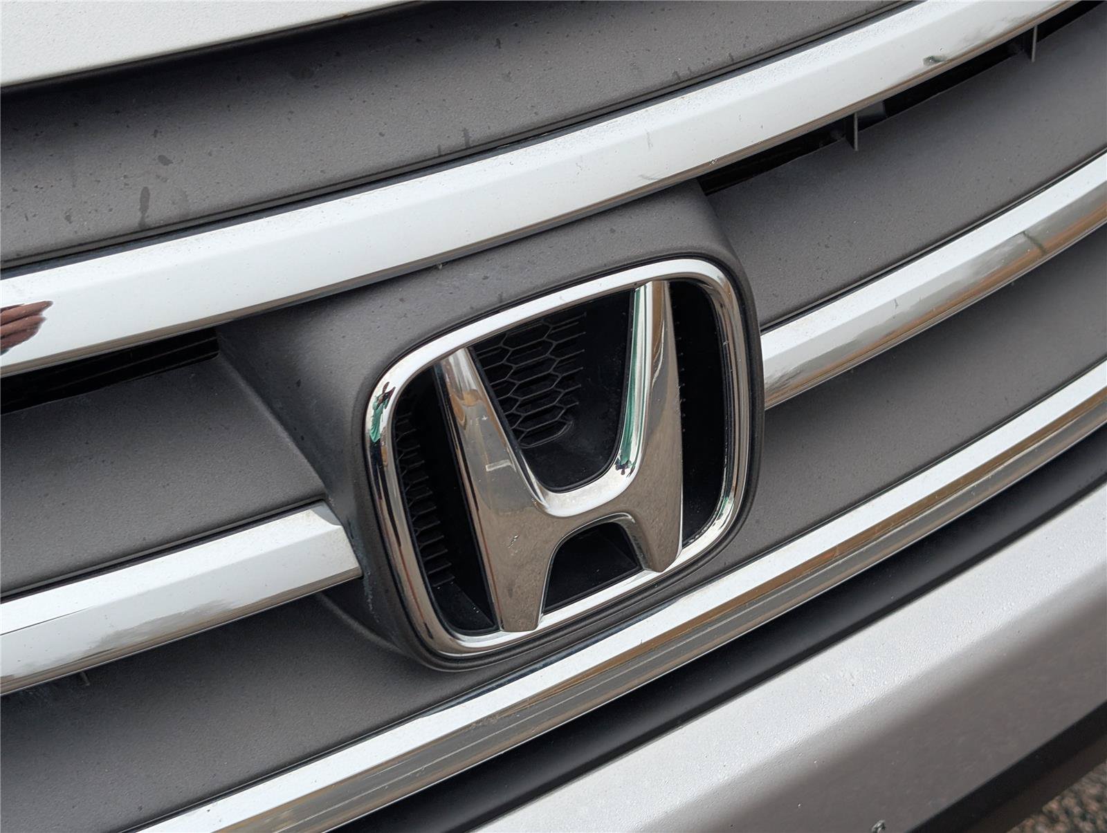 Used 2013 Silver Honda LX image 4
