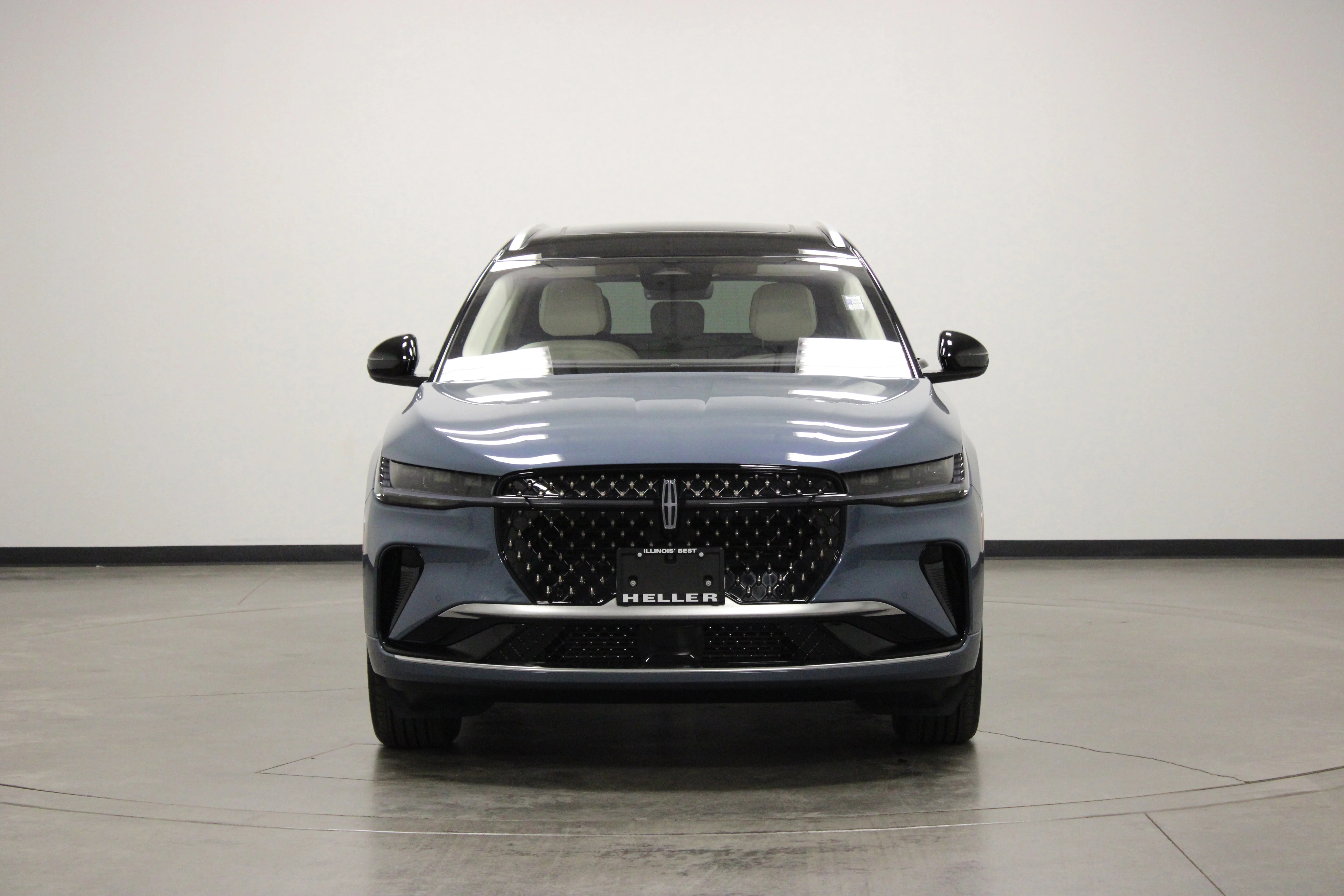 Used 2025 Blue Metallic Lincoln Black Label image 3