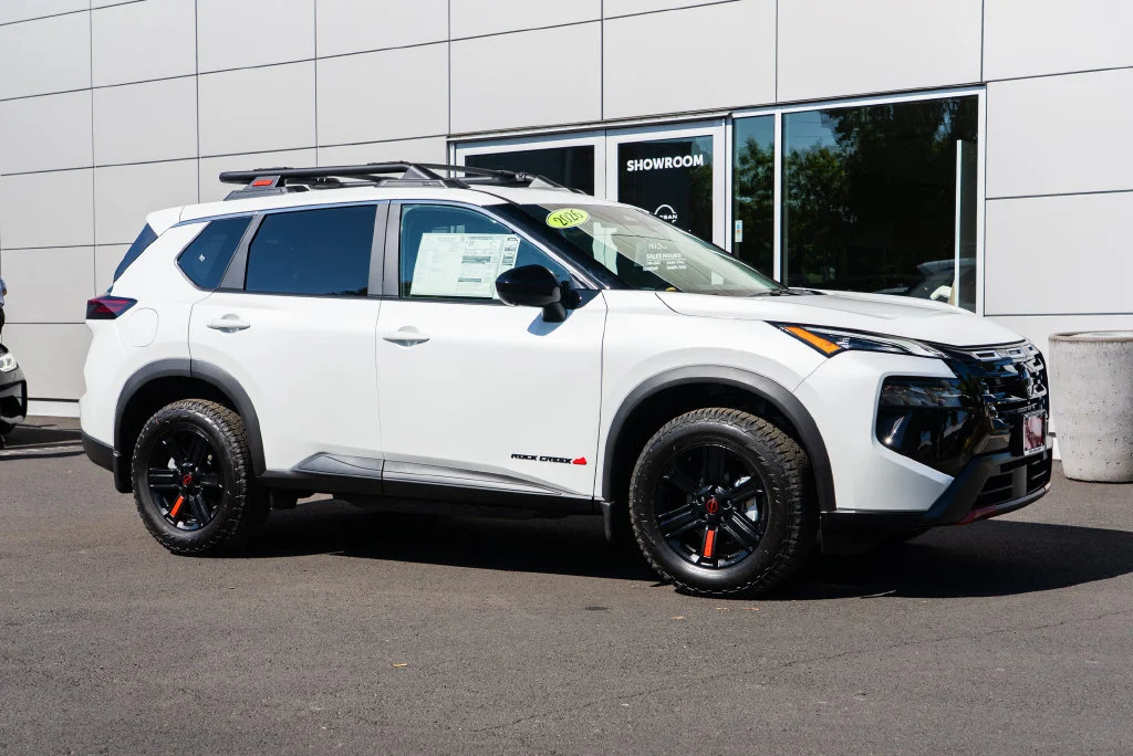New 2026 Everest White Pearl TriCoat Nissan Rock Creek® image 1