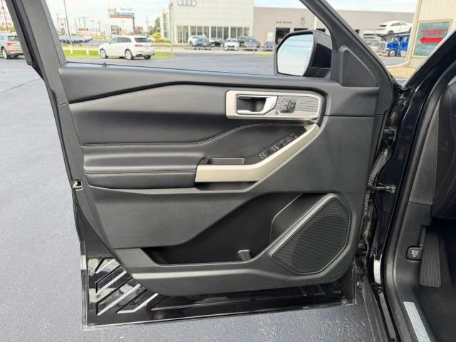 Used 2021 Black Ford Limited image 21