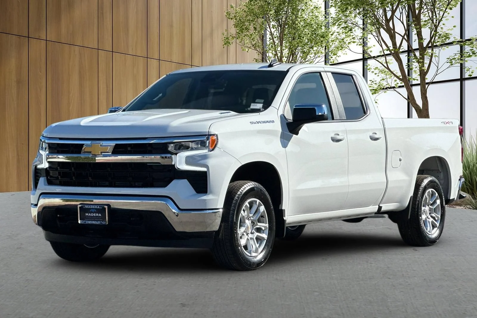 New 2026 Summit White Chevrolet LT (2FL) image 8