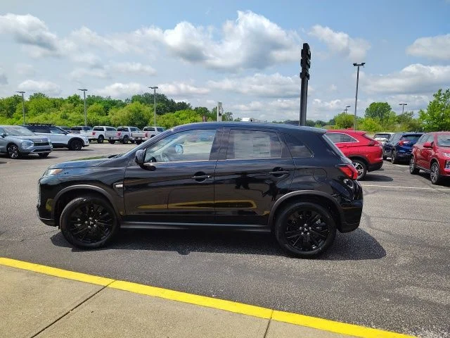 New 2026 Black Mitsubishi 2.0 LE image 4