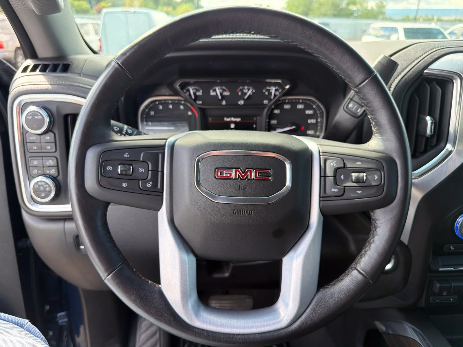 Used 2022 PACIFIC BLUE METALLIC GMC SLT image 25