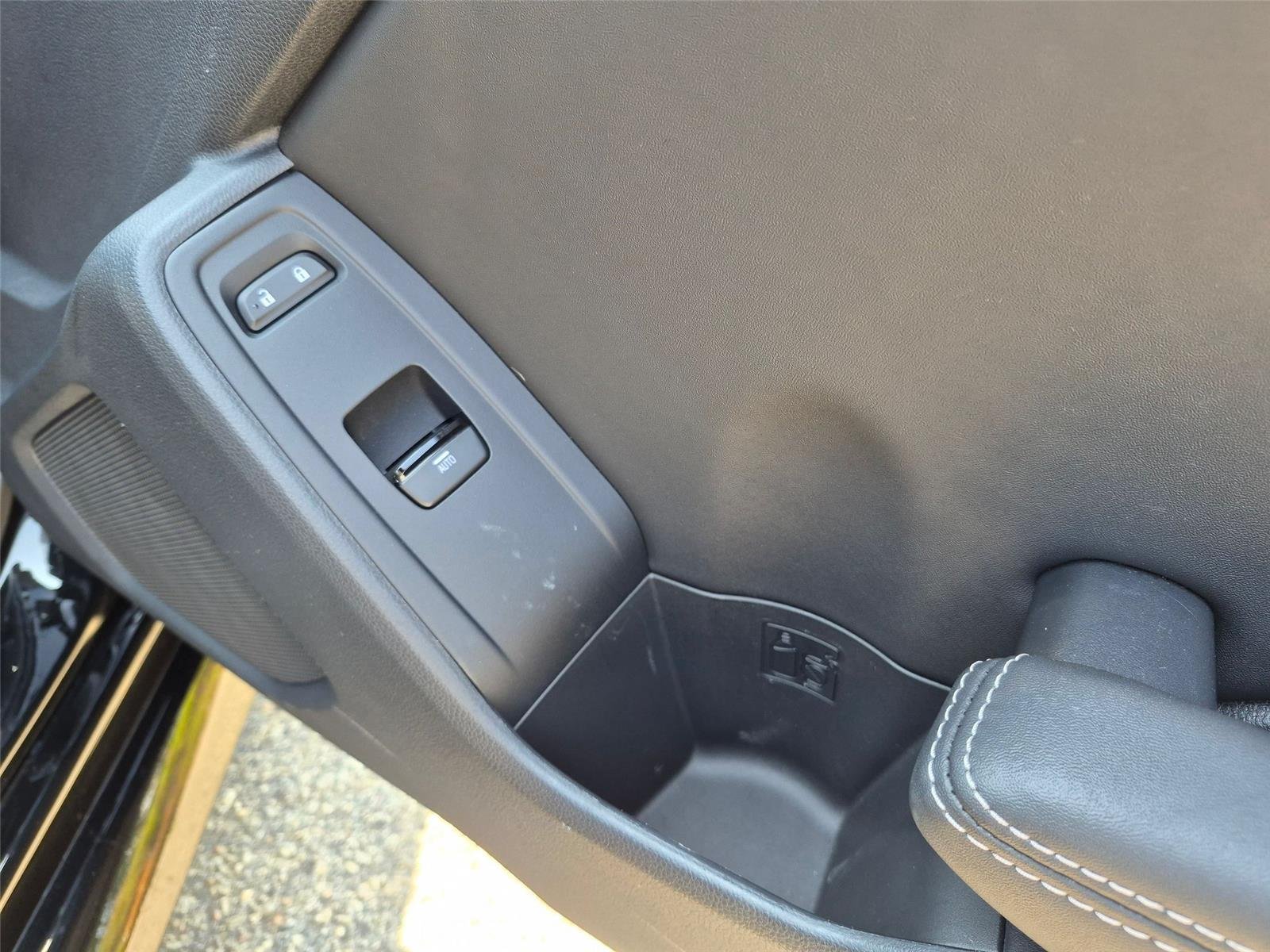 Used 2023 Raven Toyota Premium image 27