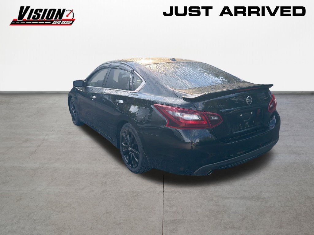 Used 2018 Black Nissan 2.5 SR image 8