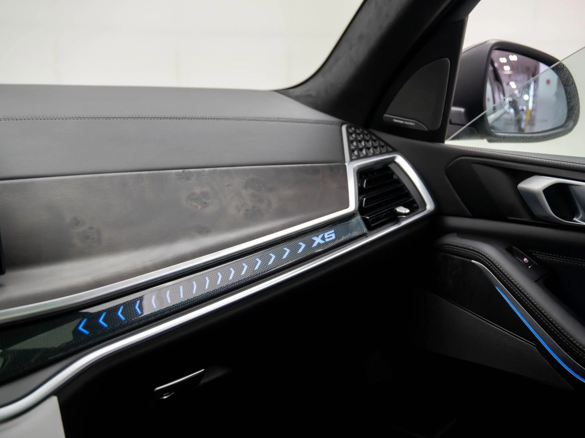 New 2026 Black BMW xDrive50e image 30