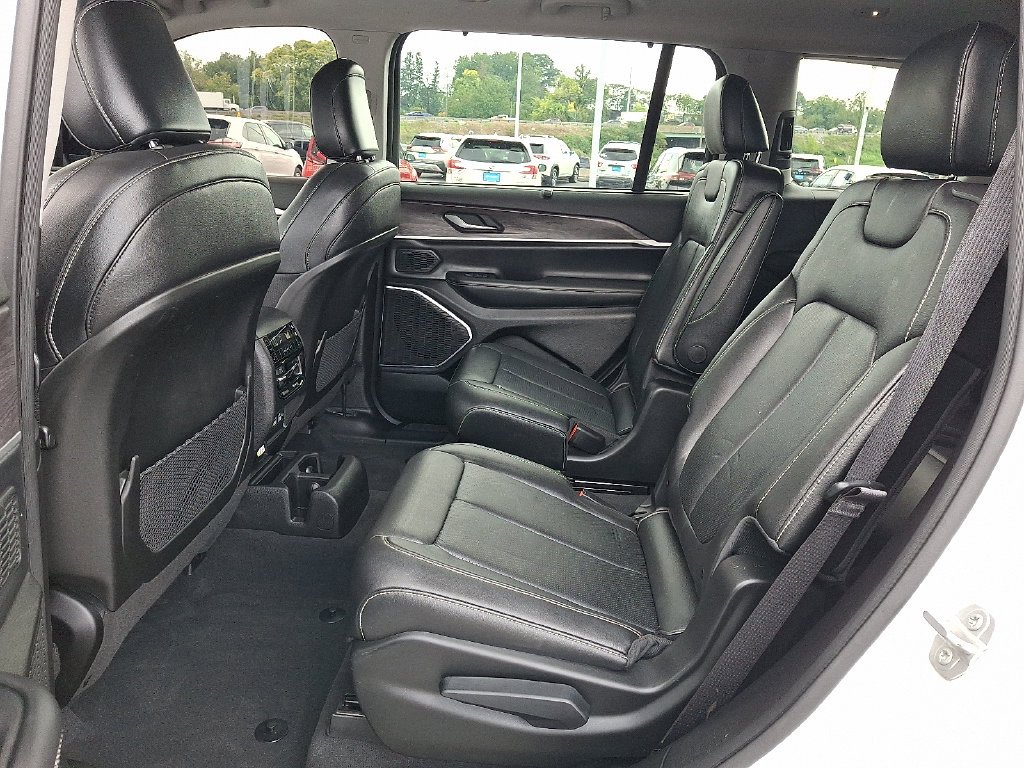 Used 2023 Bright White Clearcoat Jeep Limited image 11