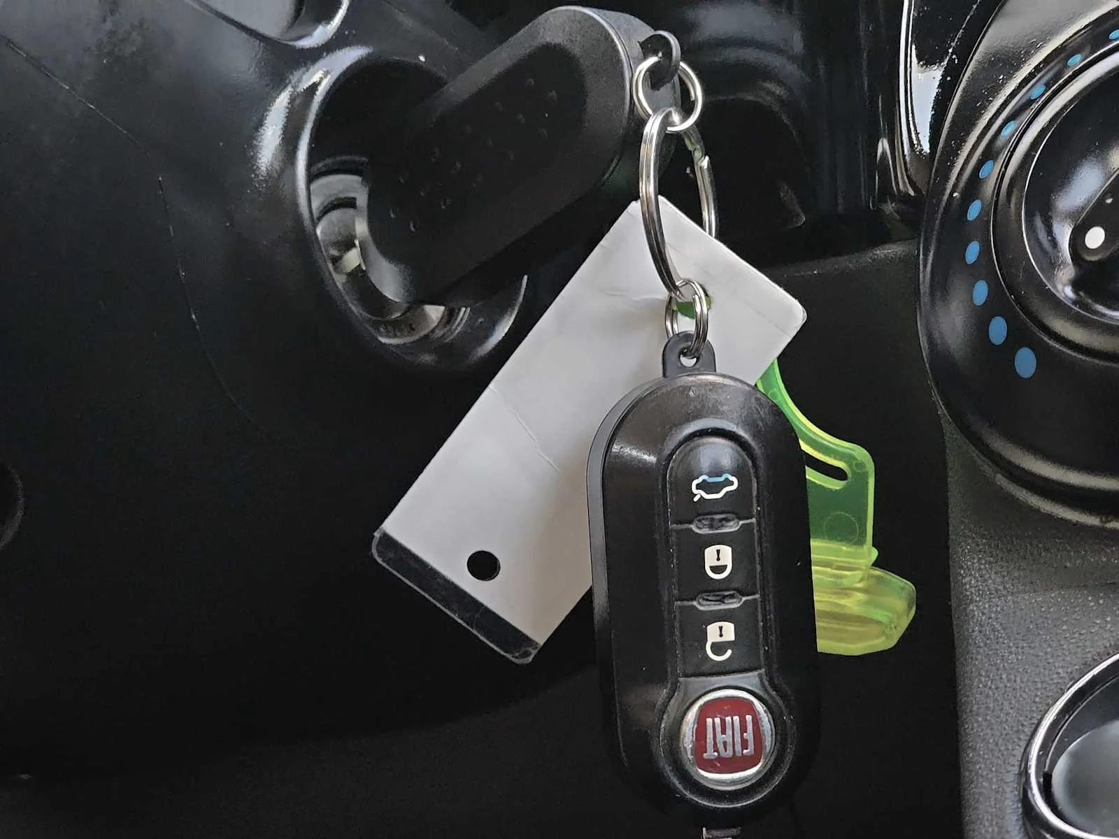 Used 2019 Bianco White Ice FIAT Pop image 23