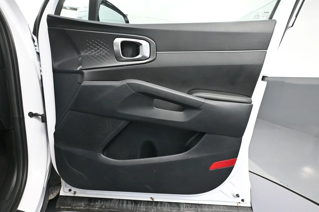 2023 Kia Sorento LX - Photo 45