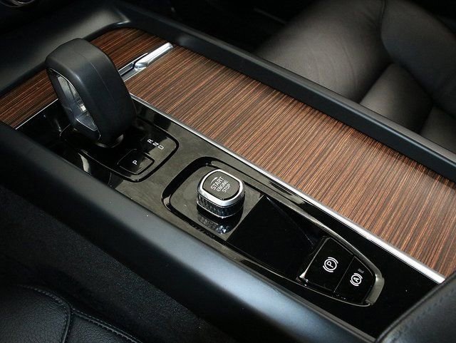 2023 Volvo XC60 Plus - Photo 20