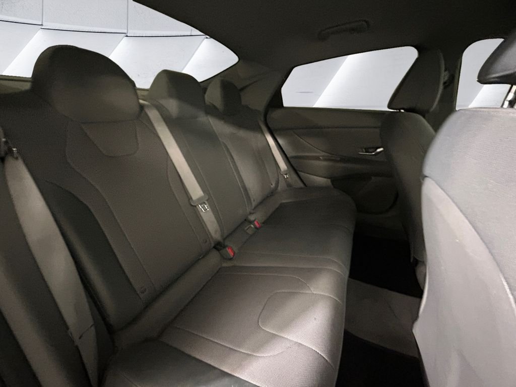 Used 2023 Silver Hyundai SE image 16