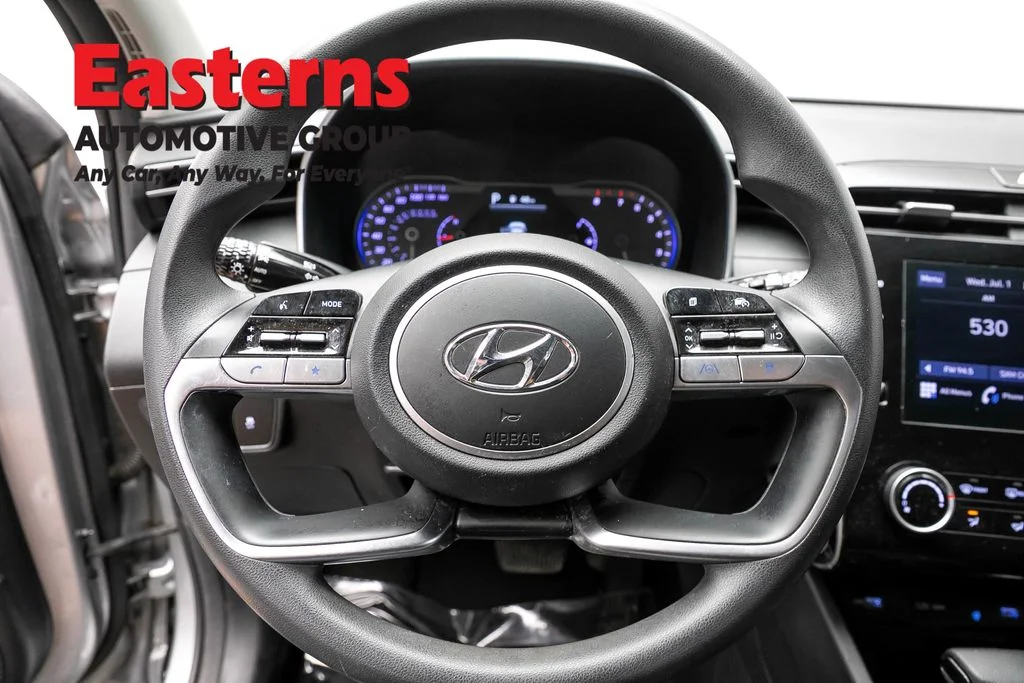 Used 2023 Silver Hyundai SEL image 10