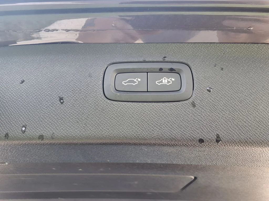 Certified Used 2025 Gray Volvo B5 Core image 13