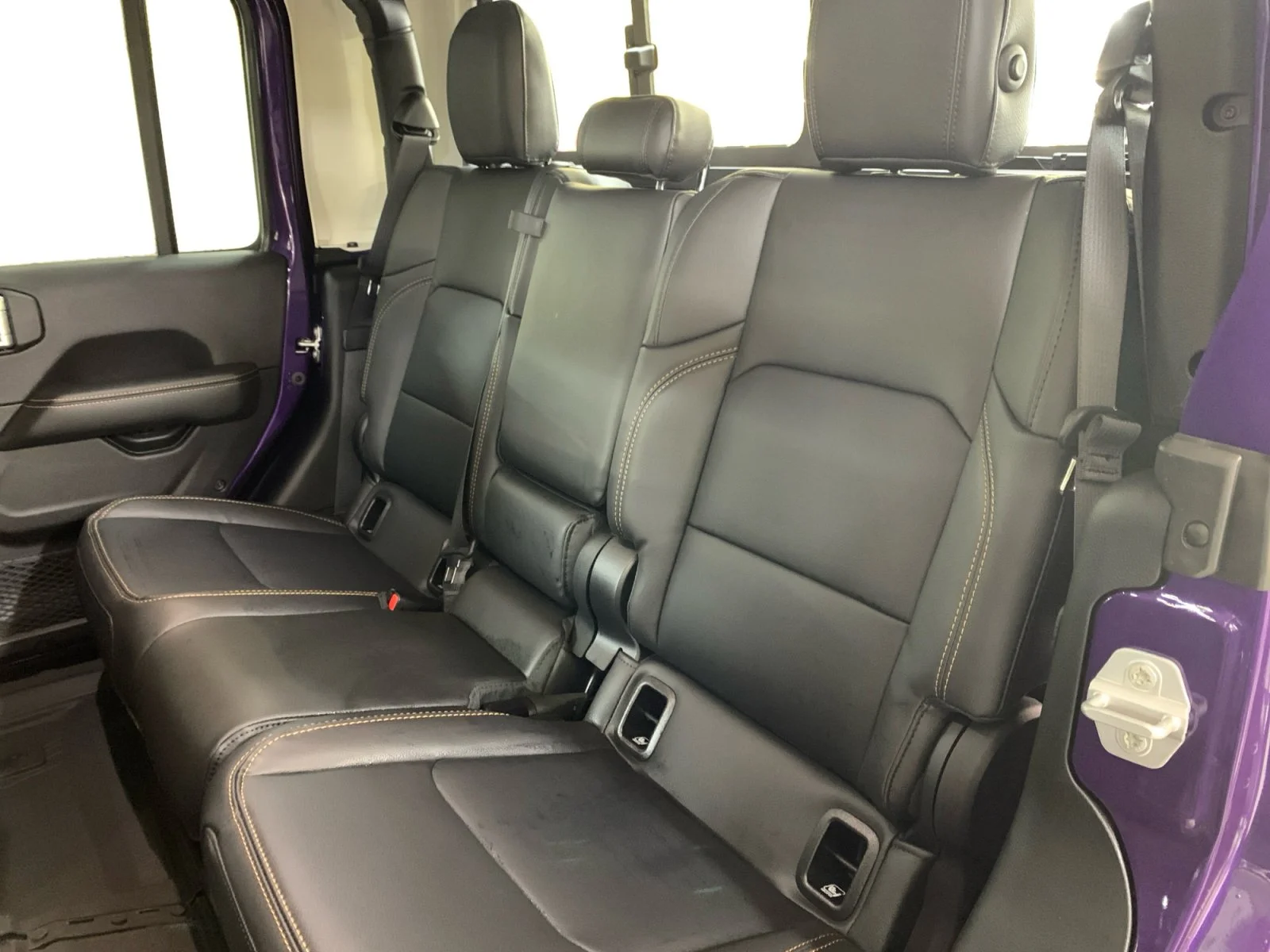 New 2026 Reign Jeep Sahara image 16
