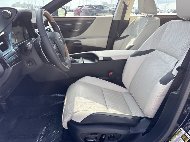 Certified Used 2025 Black Lexus 350 Luxury image 11