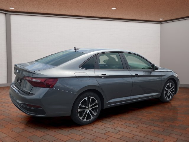 2024 Volkswagen Jetta Sport - Photo 3