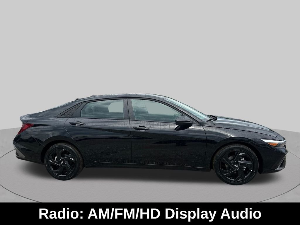 Used 2026 Abyss Black Hyundai SEL Sport image 7