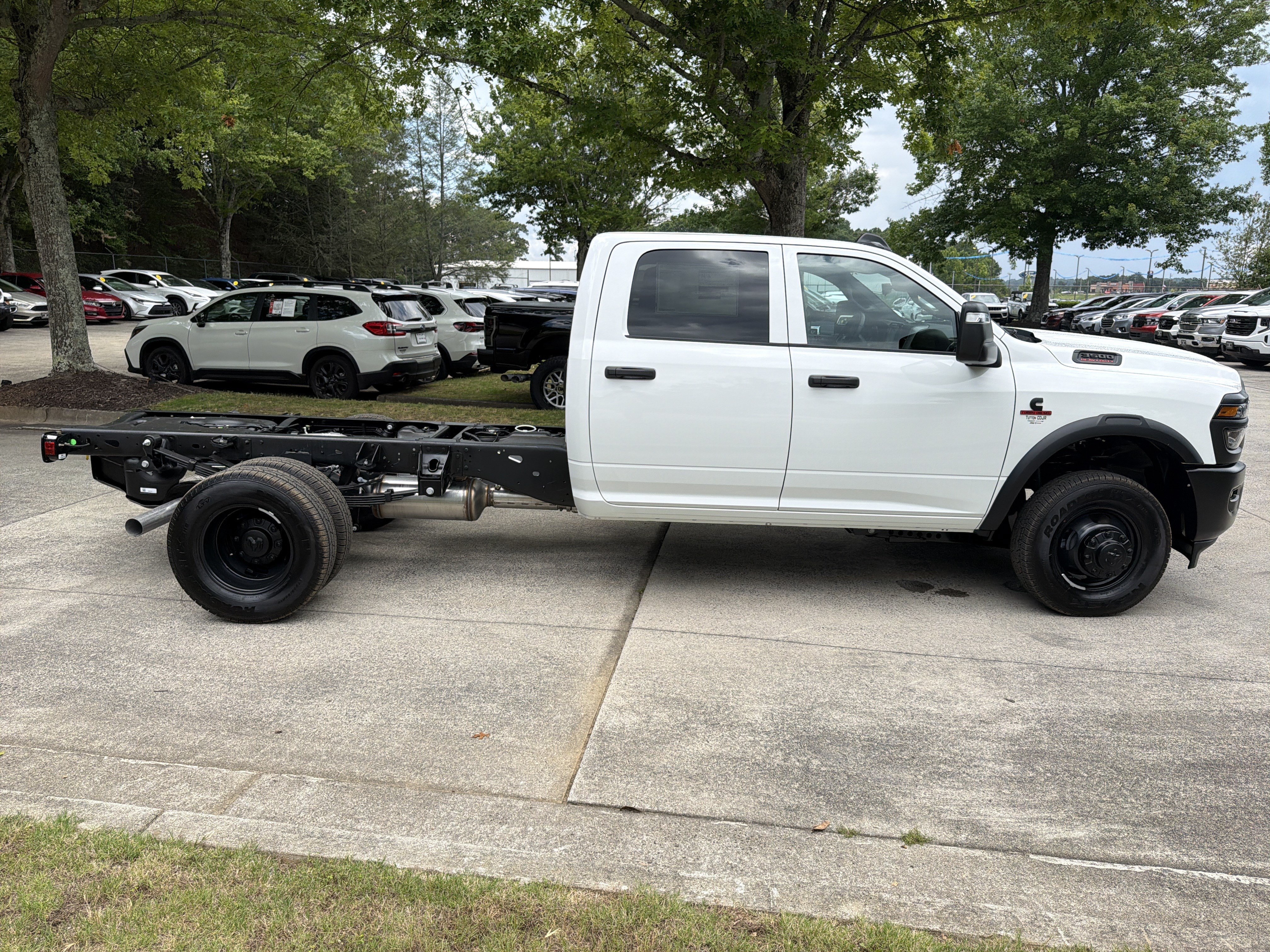 New 2026 Bright White Clearcoat RAM Tradesman image 8