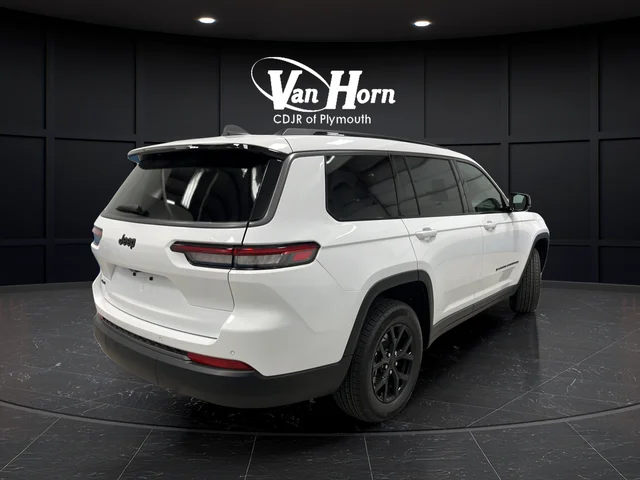 New 2026 Bright White Clear-Coat Exterior Paint Jeep Altitude image 3