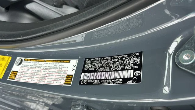 2026 Toyota Prius Plug-in Hybrid SE - Photo 36