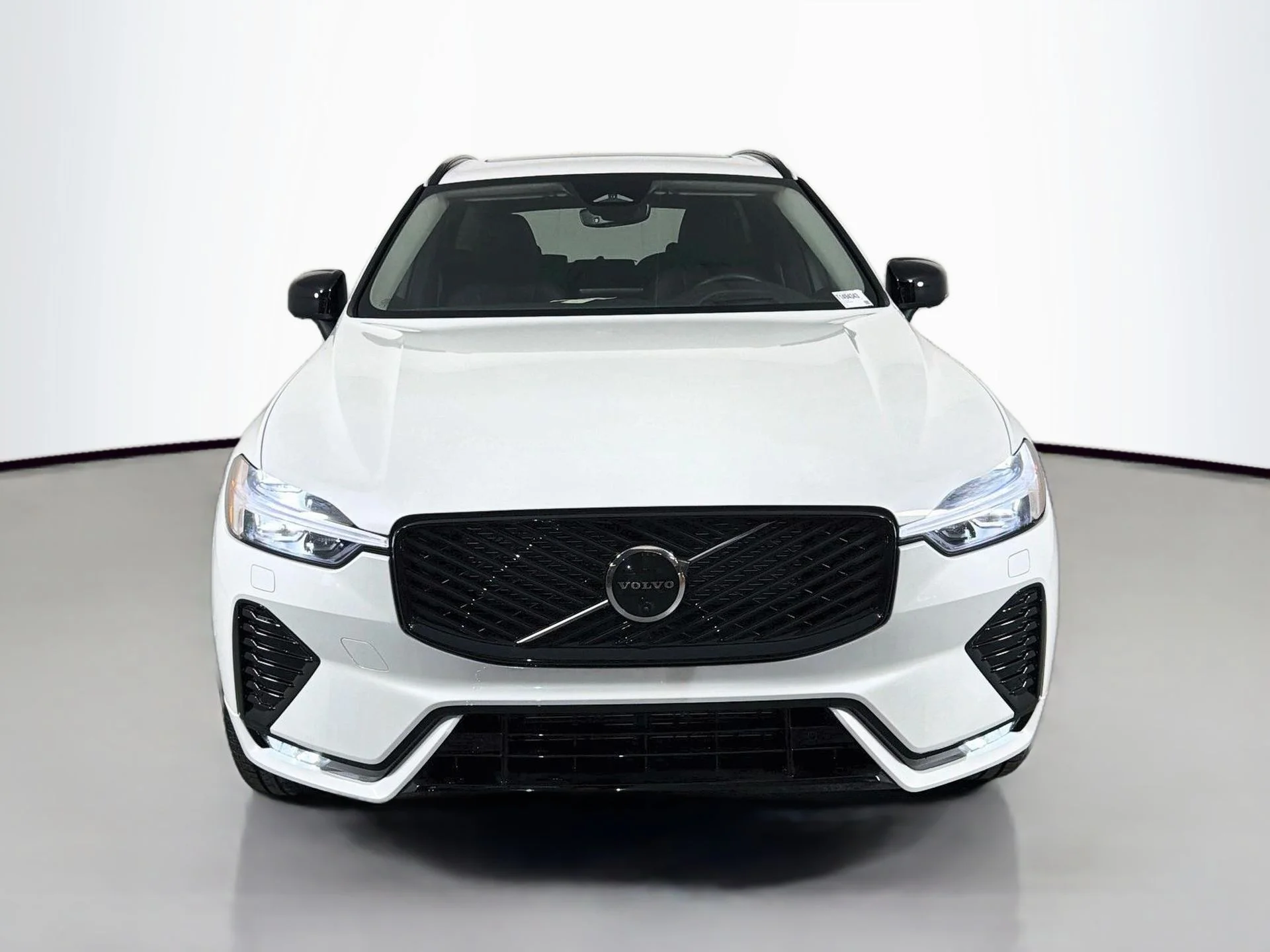 New 2026 Crystal White Volvo Ultra image 2