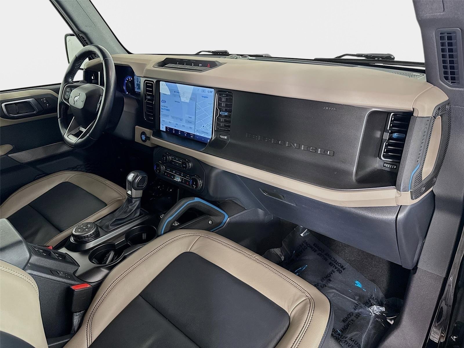 Used 2022 Shadow Black Ford Wildtrak image 28