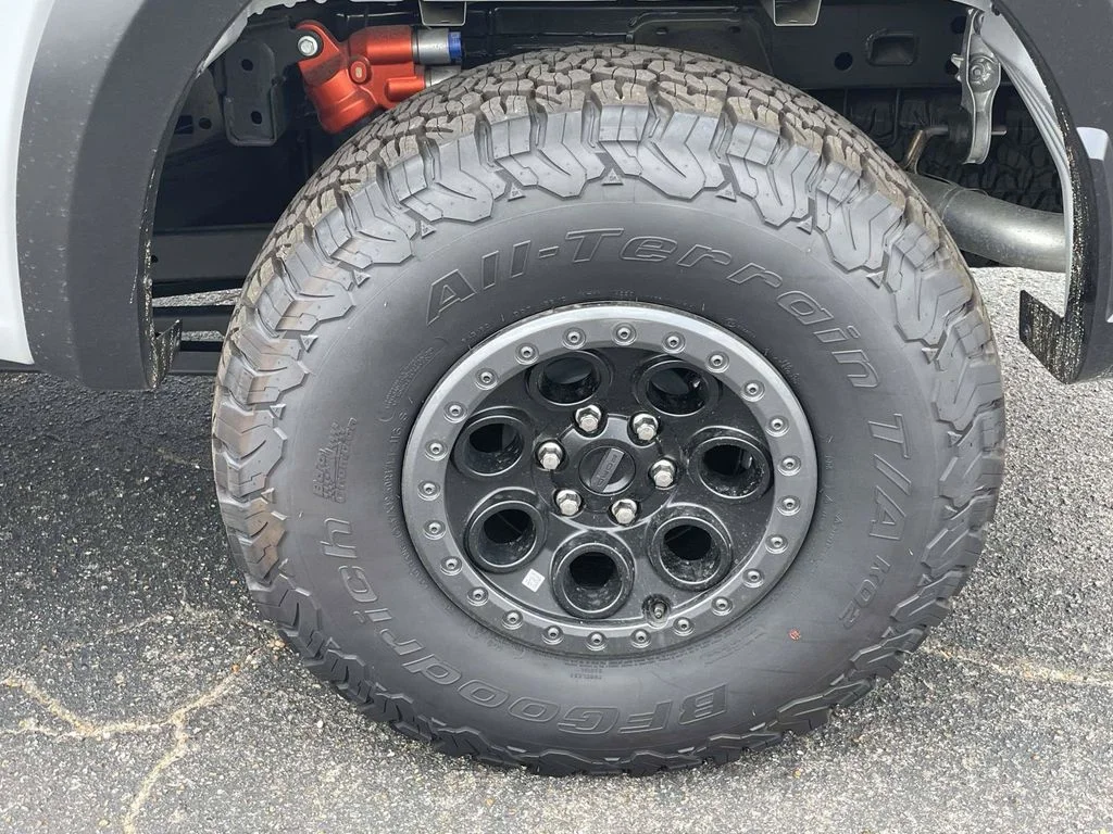 New 2026 White Ford Raptor image 9