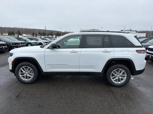 New 2026 White Jeep Laredo X image 6