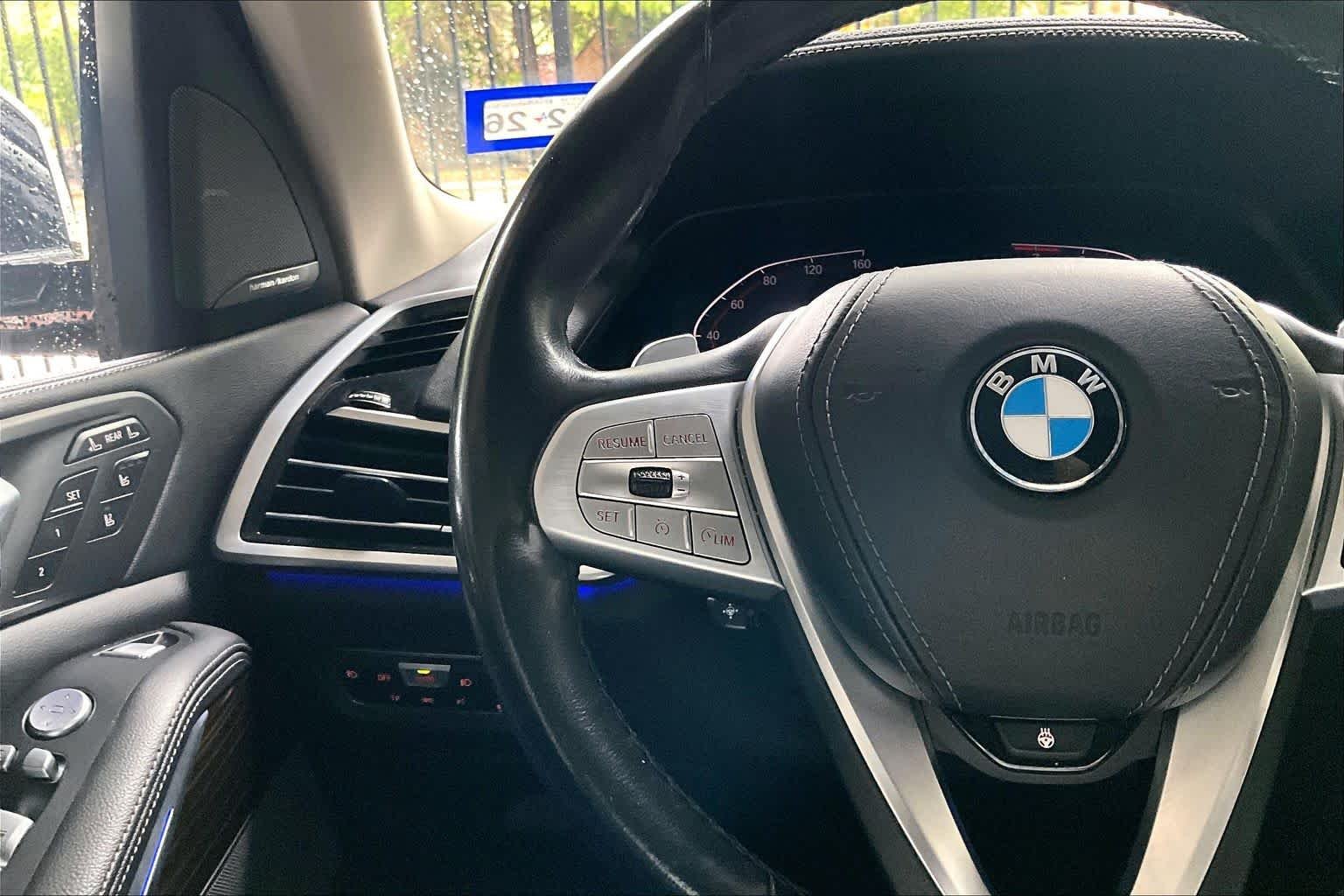 Used 2020 Mineral White Metallic BMW xDrive40i image 23