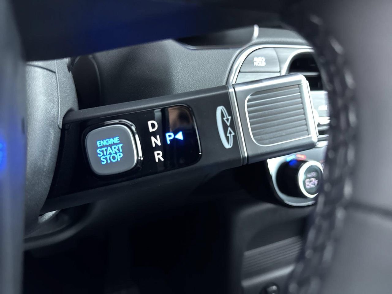 New 2027 Abyss Black Pearl Hyundai Limited 7P image 22