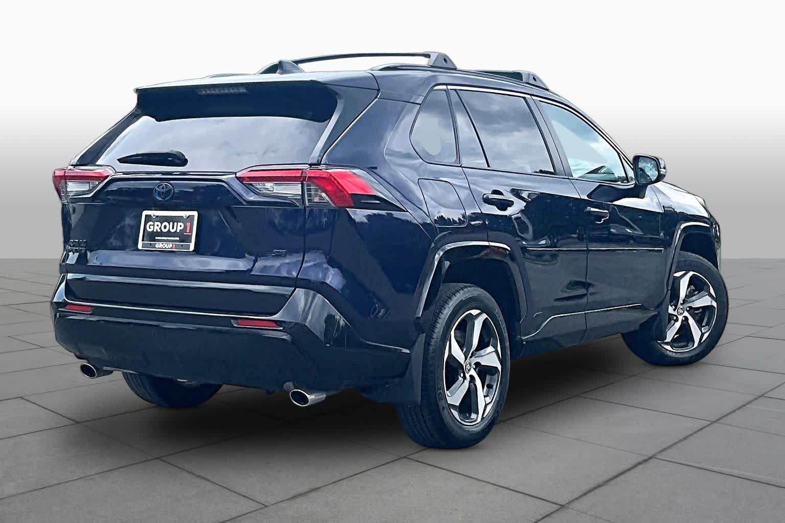 Used 2023 Blueprint Toyota SE image 13