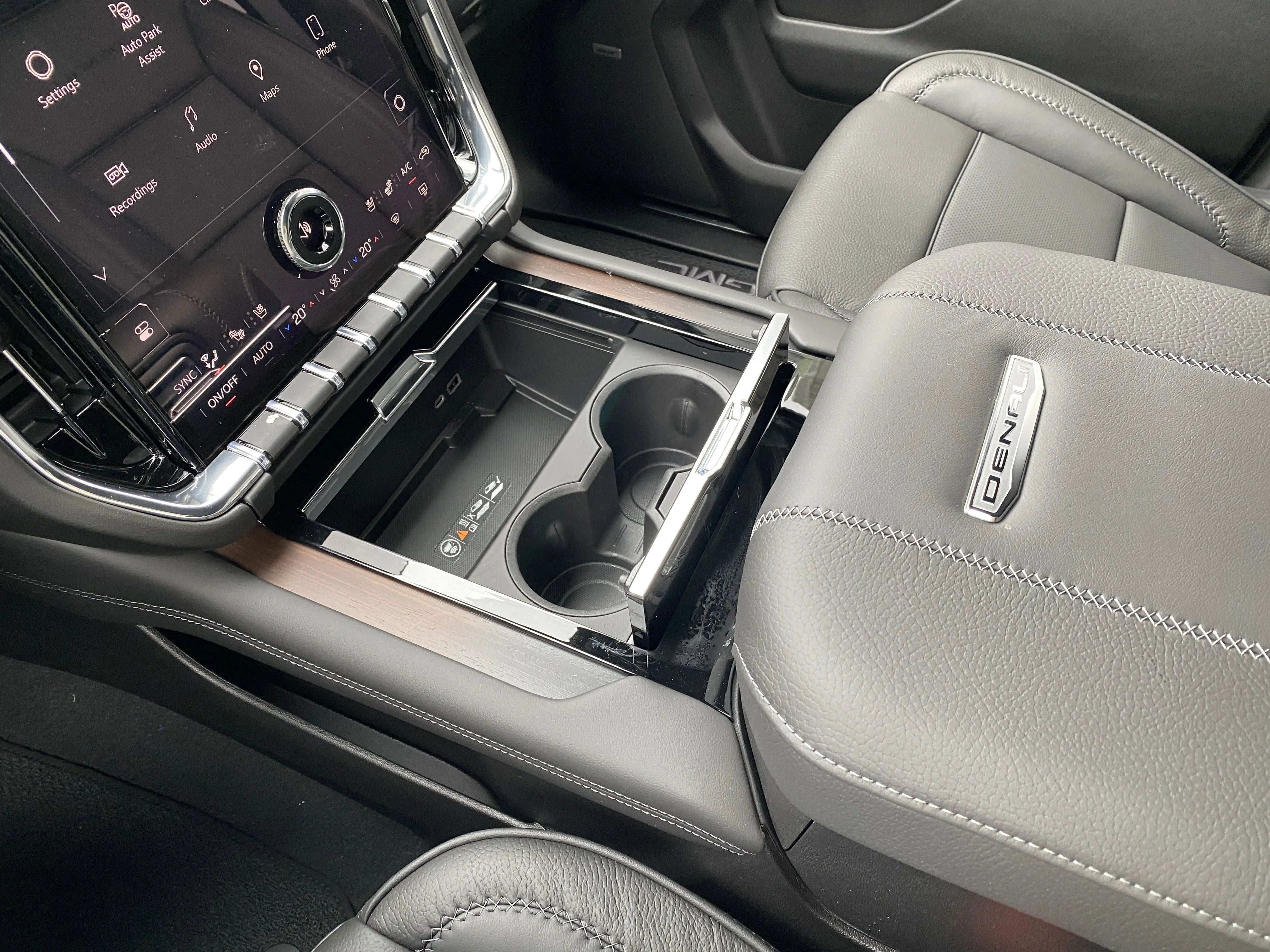 New 2026 GLACIER WHITE TRICOAT GMC Denali image 23