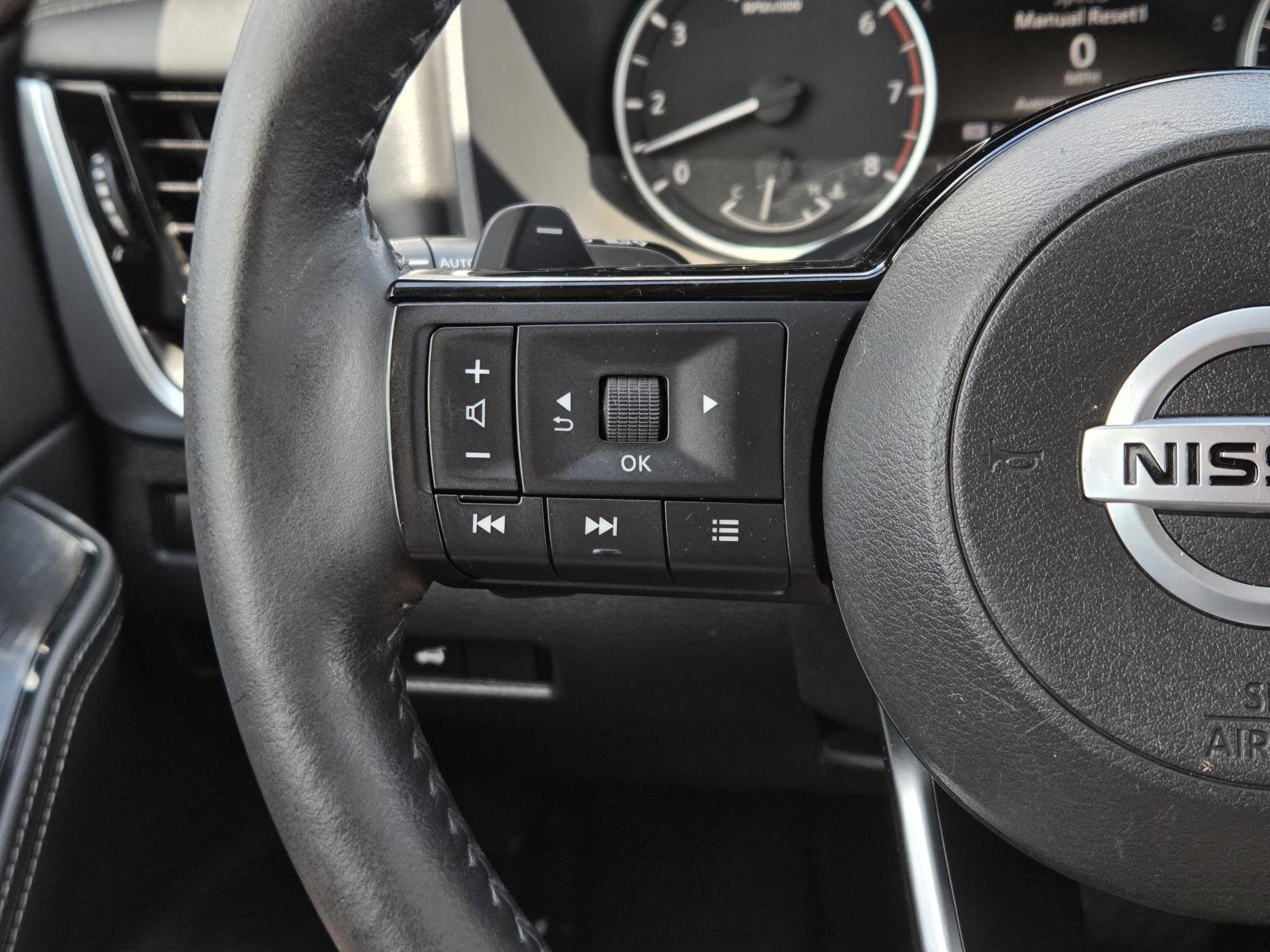Used 2021 Super Black Nissan SV image 17