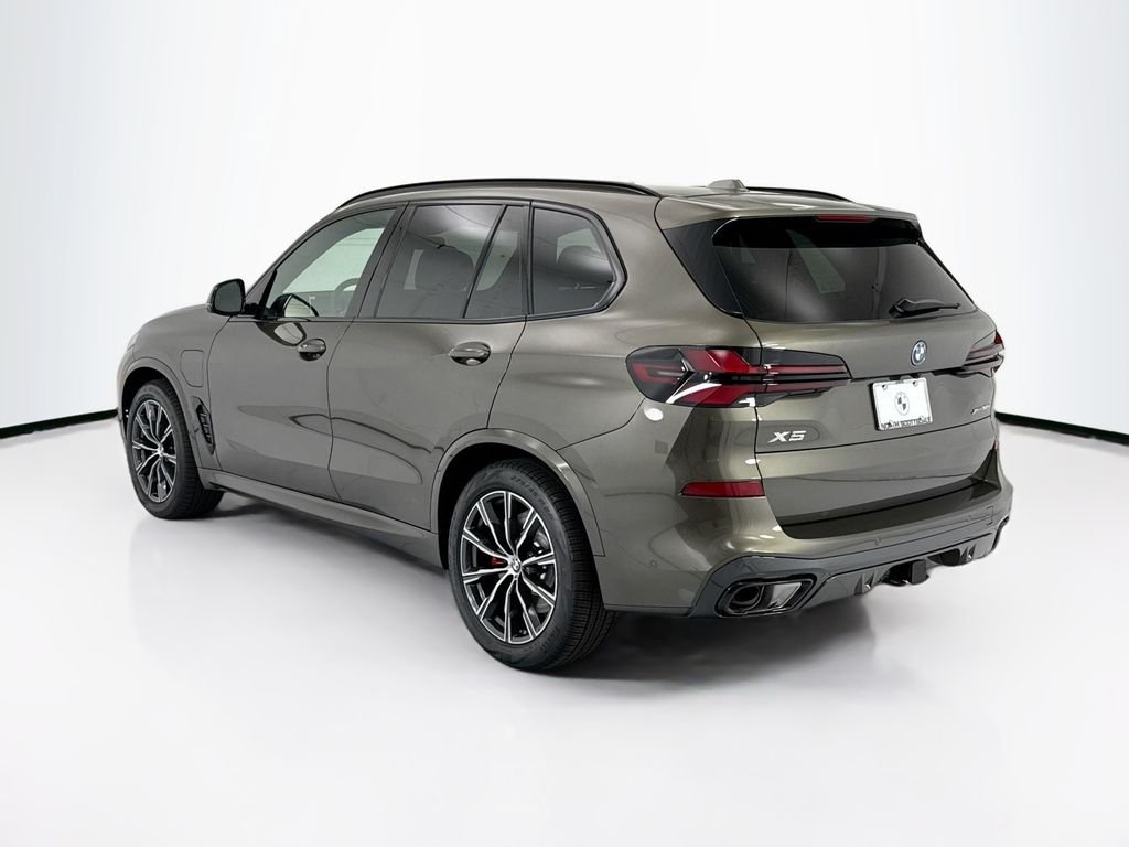 New 2026 Green Metallic BMW xDrive50e image 7