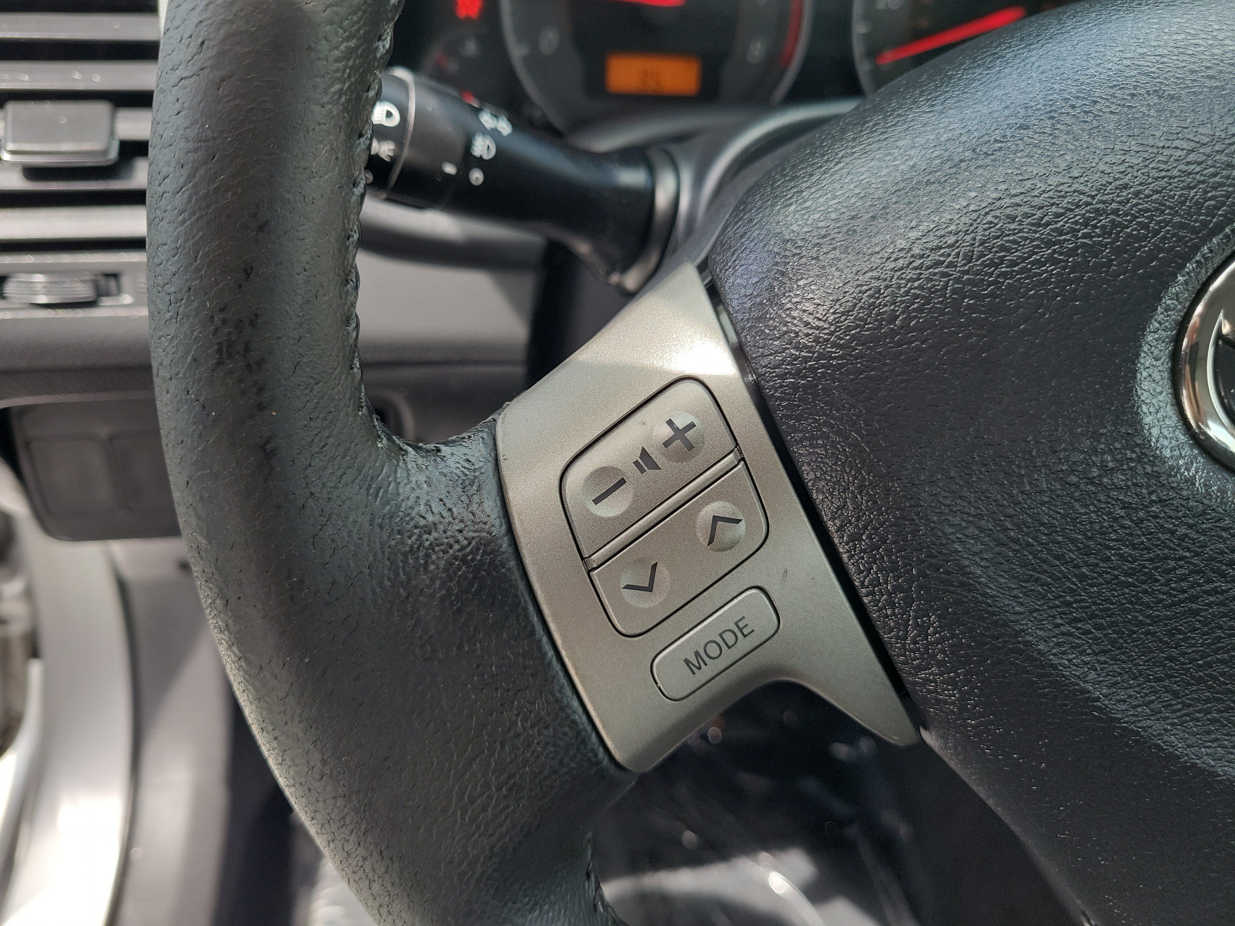Used 2010 Silver Toyota S image 25