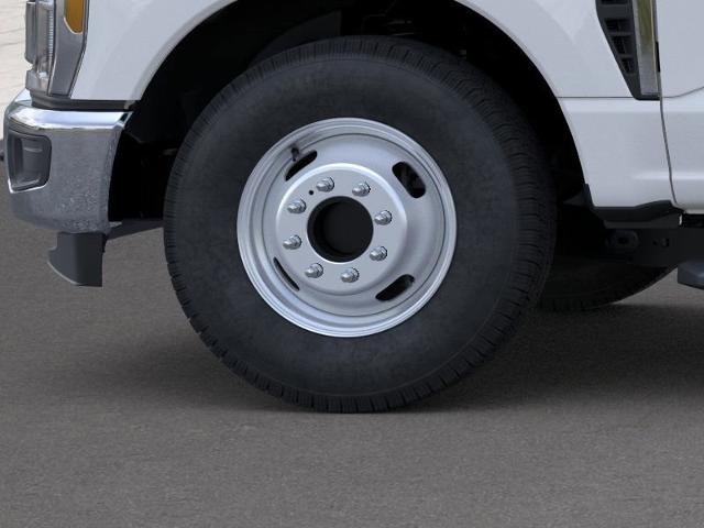 New 2025 Oxford White Ford XL image 45