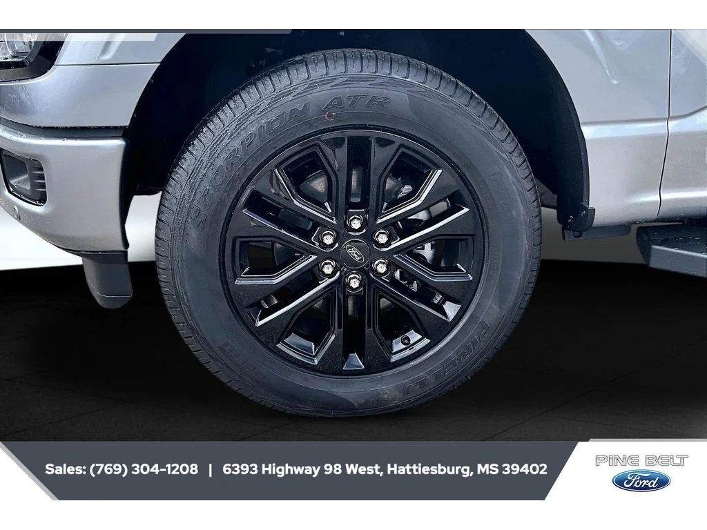 New 2026 Iconic Silver Metallic Ford XLT image 7