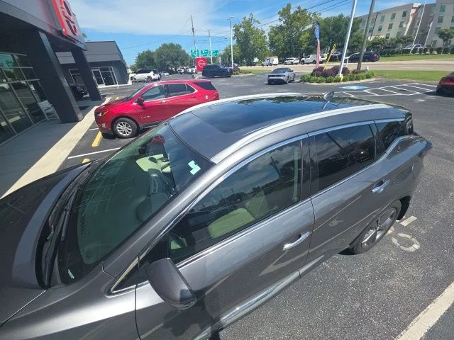 Used 2022 Gray Nissan Platinum image 20