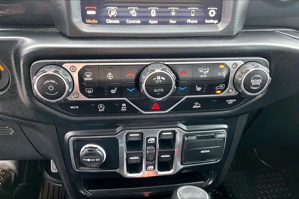 2023 Jeep Wrangler 4-Door Sport Altitude - Photo 31