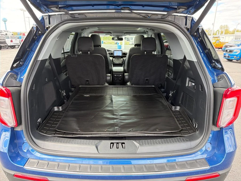 Used 2023 Blue Ford Limited image 23